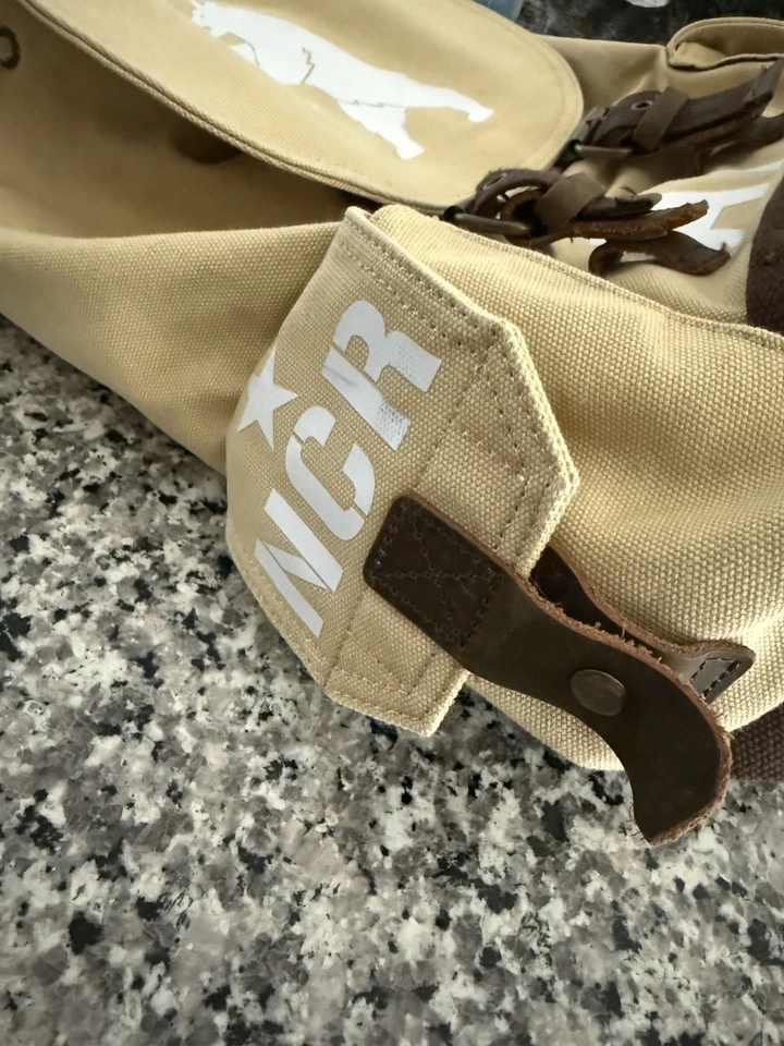 Mochila de lona Bethesda Fallout NCR Veteran Ranger con licencia oficial Foto 4 de 4