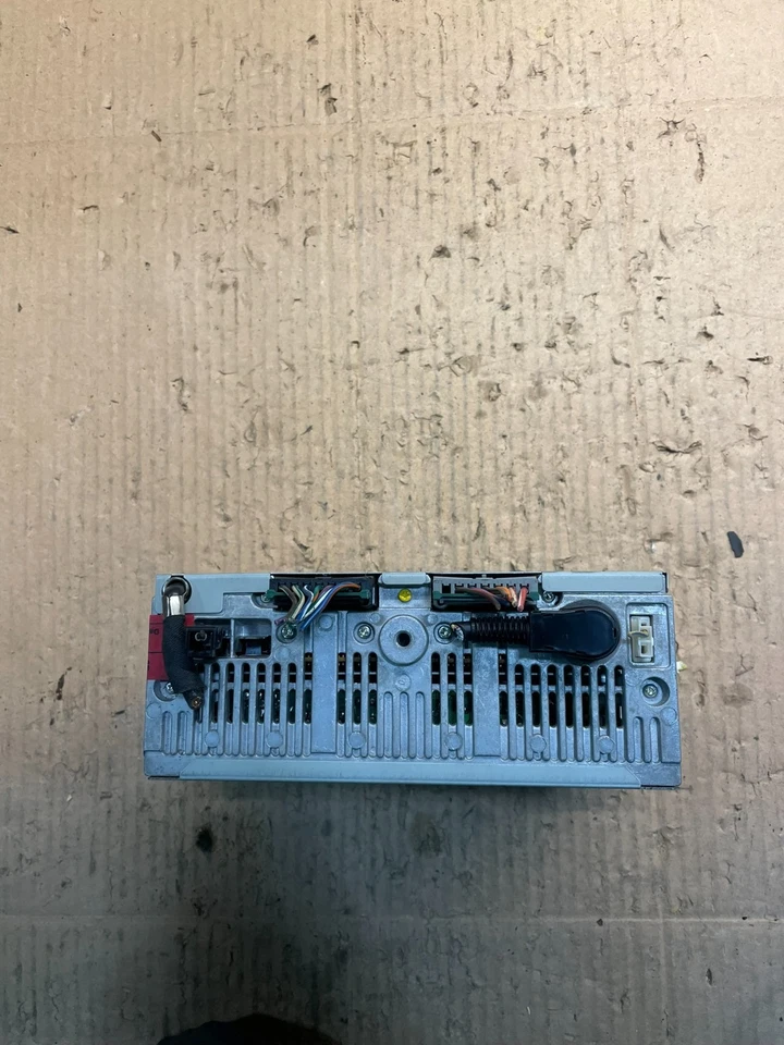 Rádio cassete 1998-2003 Dodge Chrysler Jeep Ram AM FM fabricante de equipamento original v2450 DG - Imagem 3 de 4