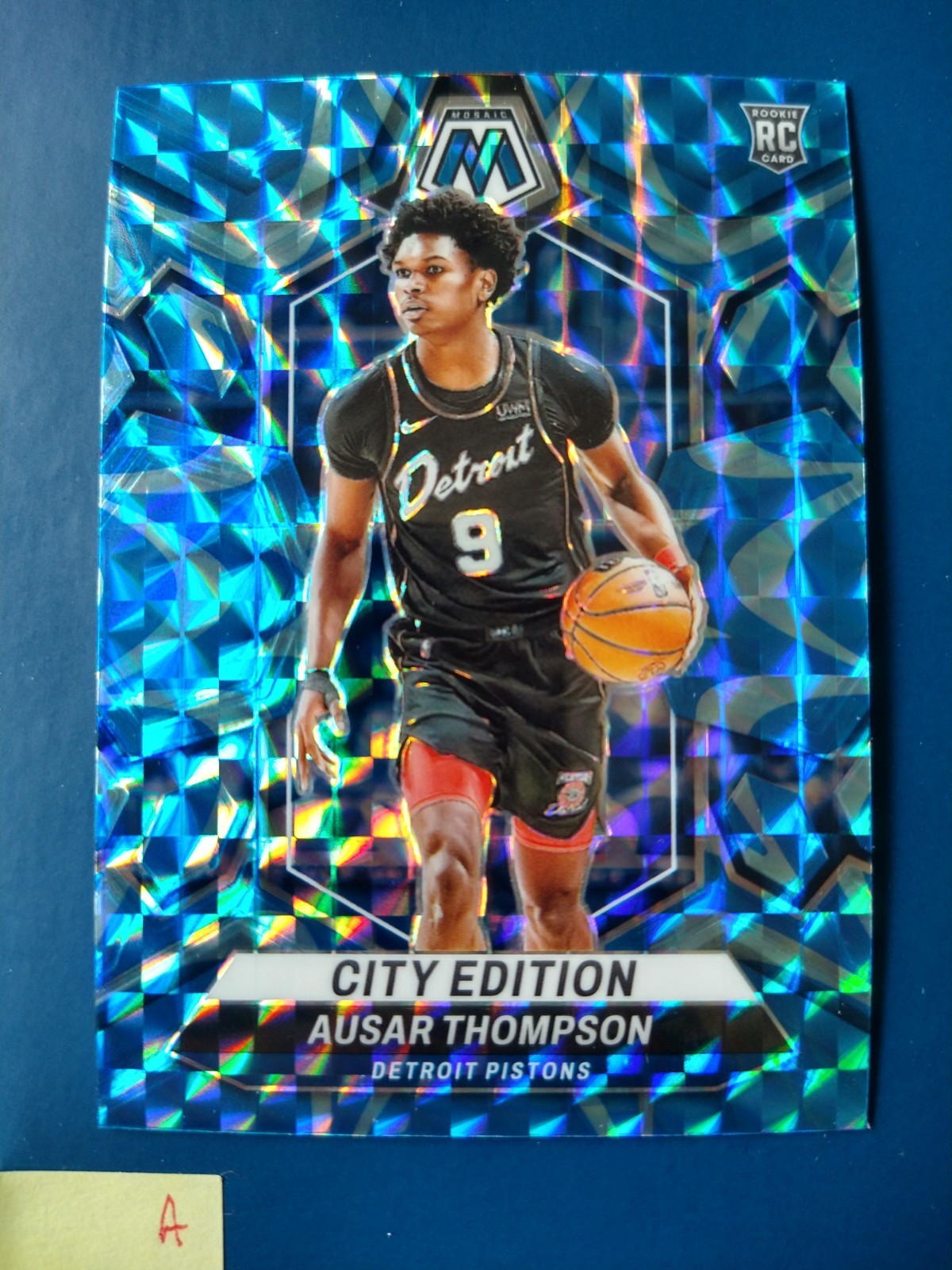 2023-24 Mosaic Ausar Thompson City Edition Reactive Blue Prizm #290 Pistons RC