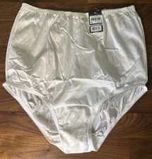 Vtg Vanity Fair Illumination Brief Silky Panties Side Tag Size 6/M Second Skin