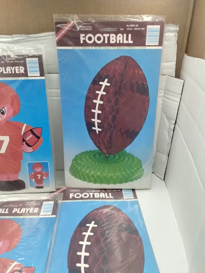 Lote de 4 centros de mesa vintage Nos Paper 2 futbolistas y 2 jugadores de fútbol NUEVO Foto 4 de 4