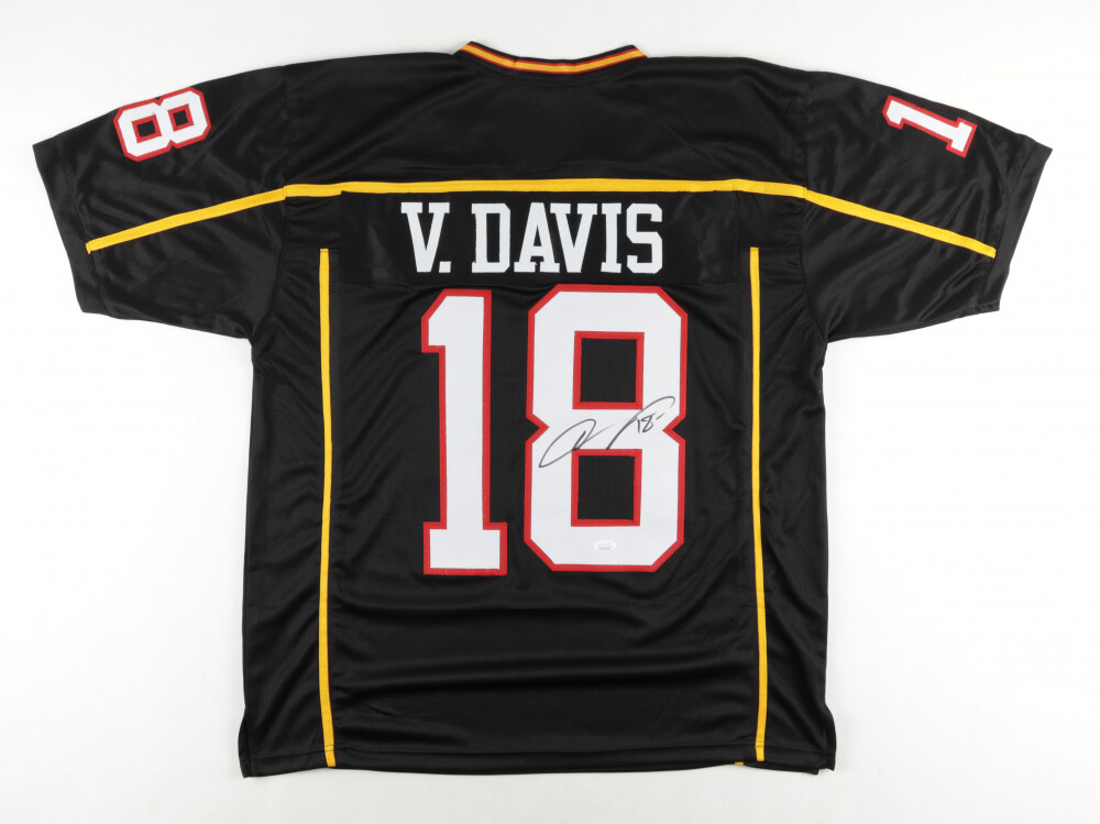 Vernon Davis Autographed Signed Maryland Terrapins Jersey (JSA COA) 49Ers Pro Bowl Tight End 
