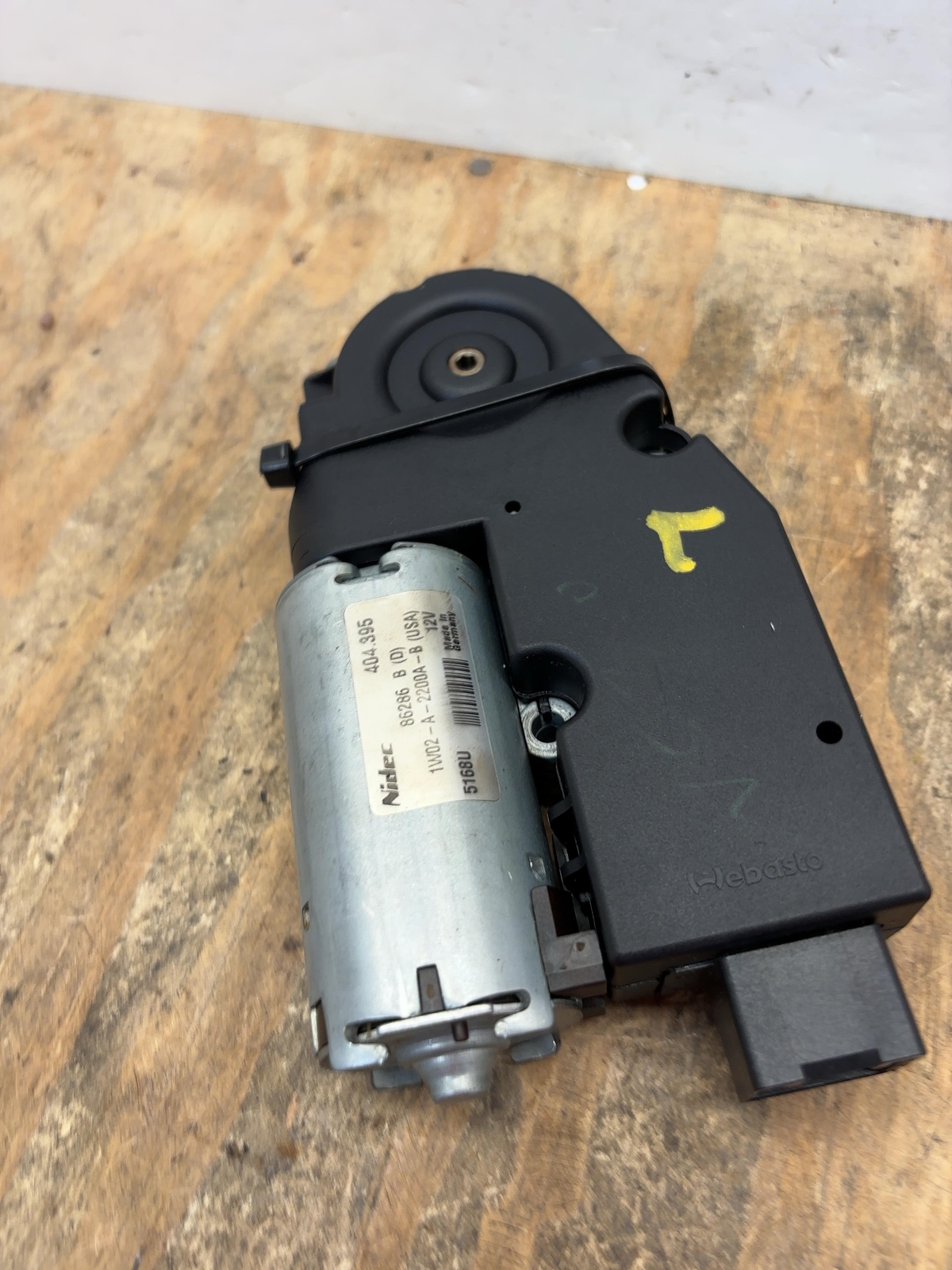 2007 08 LINCOLN MKX Sun Roof Motor OEM: 7T4Z15790E - SEE PICTURES FOR CONDITION