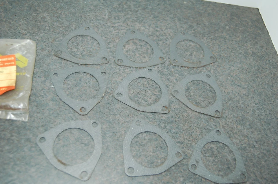 9 NOS JUNTA TUBO ESCAPE SUZUKI 14181-16500 (CANTIDAD-9) 1971-75 TM400 1972-77 TS400 Foto 3 de 3