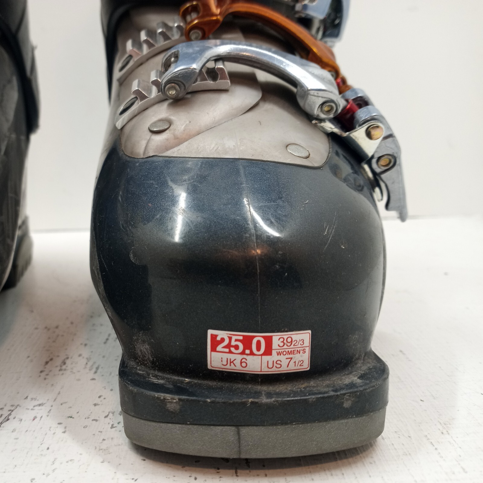 Salomon Irony My Custom Fit Ski Boots Mondo Size 25 Womens US Size 7.5