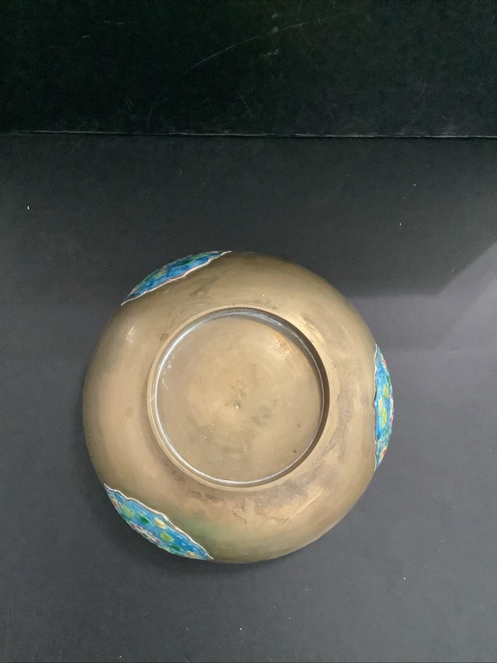 VINTAGE CHINESE BRASS BOWL BRUSH WASH BOWL w/ ENAMEL BAT MEDALLIONS - Image 3 of 4