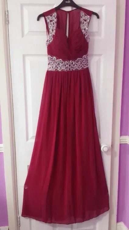 Quiz berry hotsell maxi dress
