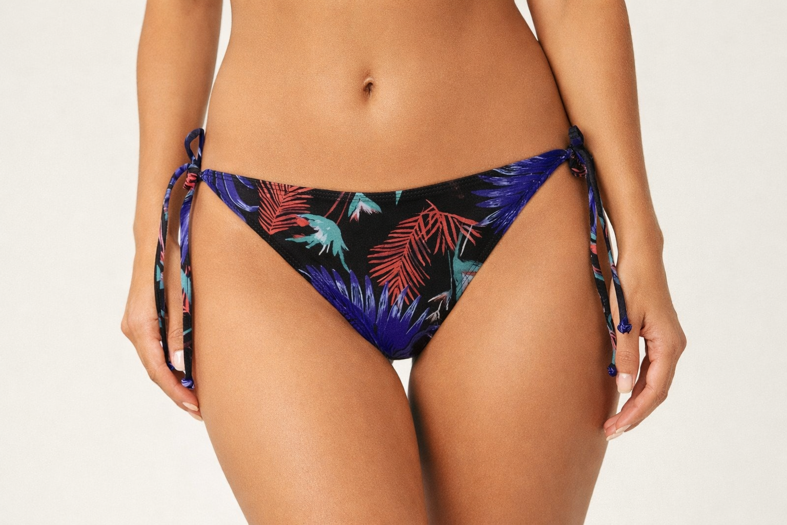 ROXY Side Tie Waimea Bikini Bottoms  Palms   Black   Size 16  XL