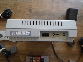 SNES Console SNS-001 w/ street fight game, controllers,cables super nintendo USA