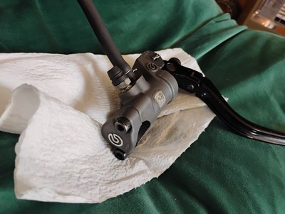 Nsf250r Brembo front master cylinder 16x18 with lever + reservoir Nx7 2012-2026