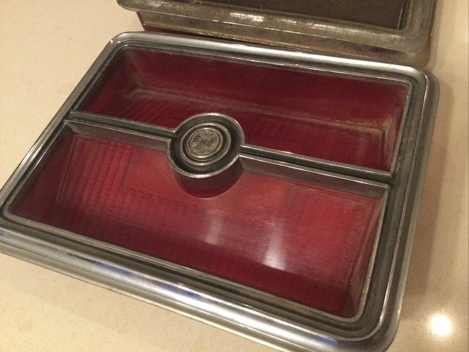 Tail Light Assembly For A 1975-1976 Chrysler Cordoba. - Image 2 of 4