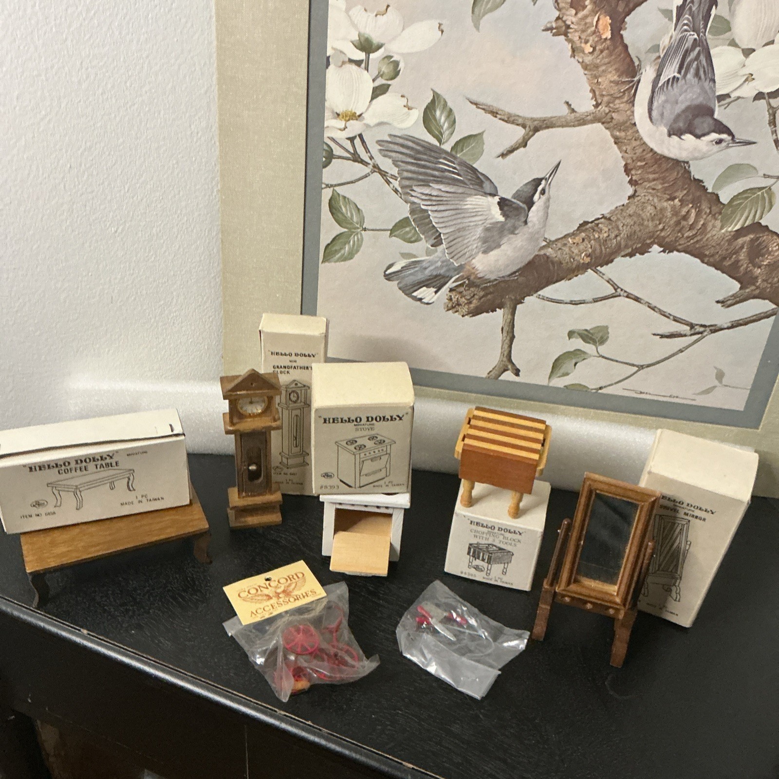 Lot Of Vintage Collectibles &ldquo; Hello Dolly &ldquo; Miniatures F