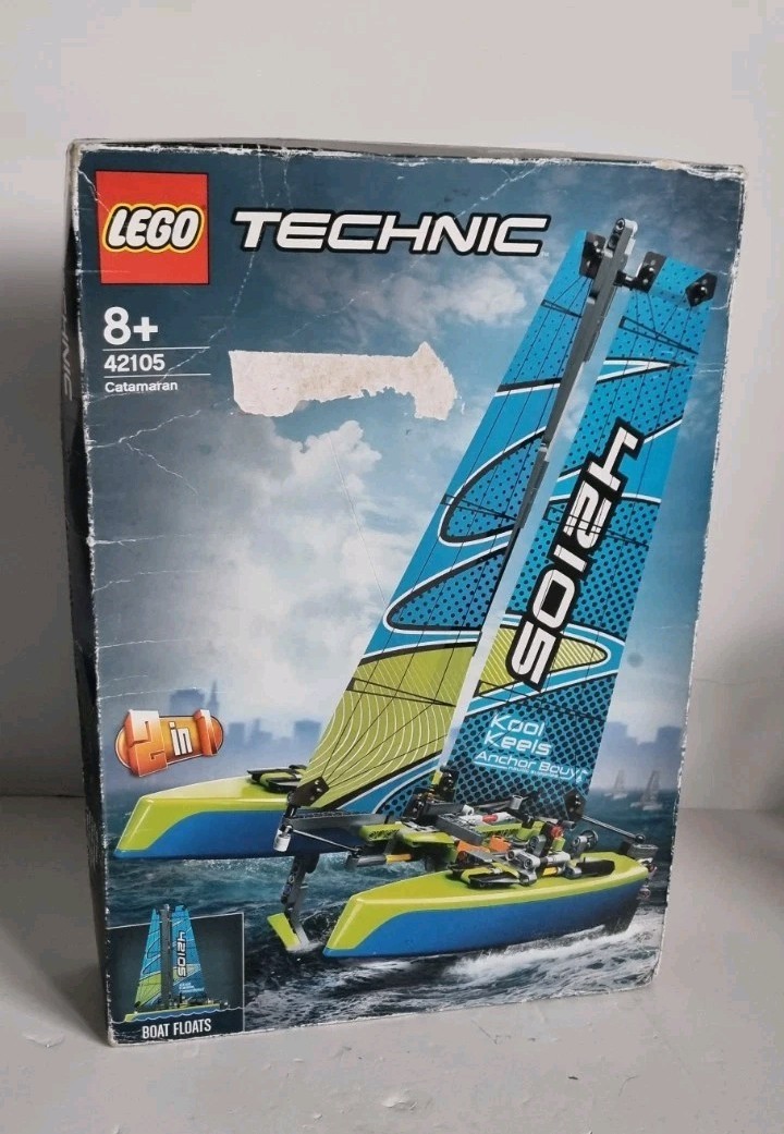 LEGO Technic Catamaran 42105 Complete Set Water-Floating