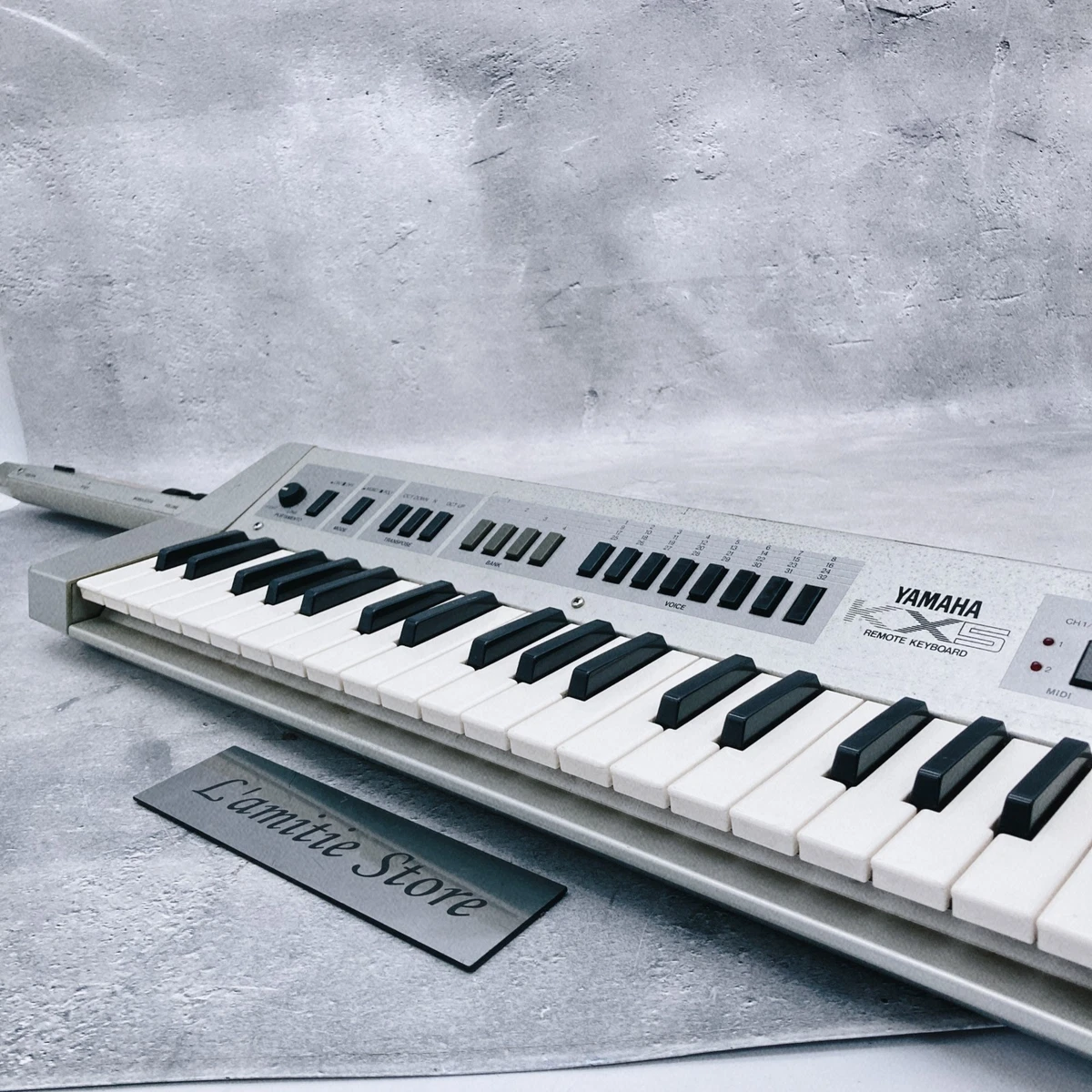 Yamaha KX5 Silver shoulder MIDI Remote Synthesizer Keyboard Japan