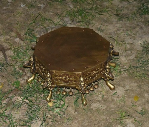 Brass Deep Lakshmi Stool Octagonal Shape Chowki Handmade Auspicious Table EK961 - Picture 5 of 10