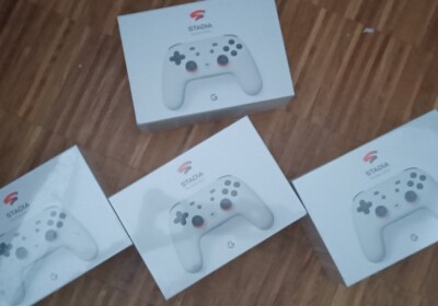 Google Stadia - Premiere Edition - 4 Controller 