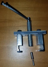 PE Design - O gauge Wheel Puller w/ Standard Duty Jaws