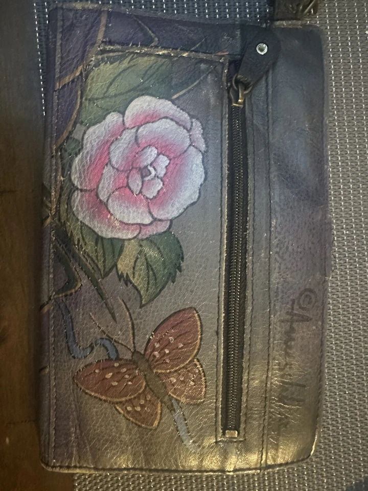 Muñequera o billetera de cuero pintado Anuschka Foto 3 de 4