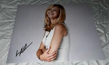 Lisa Kudrow Signed 11x14 Photo Friends Phoebe Buffay With Proof