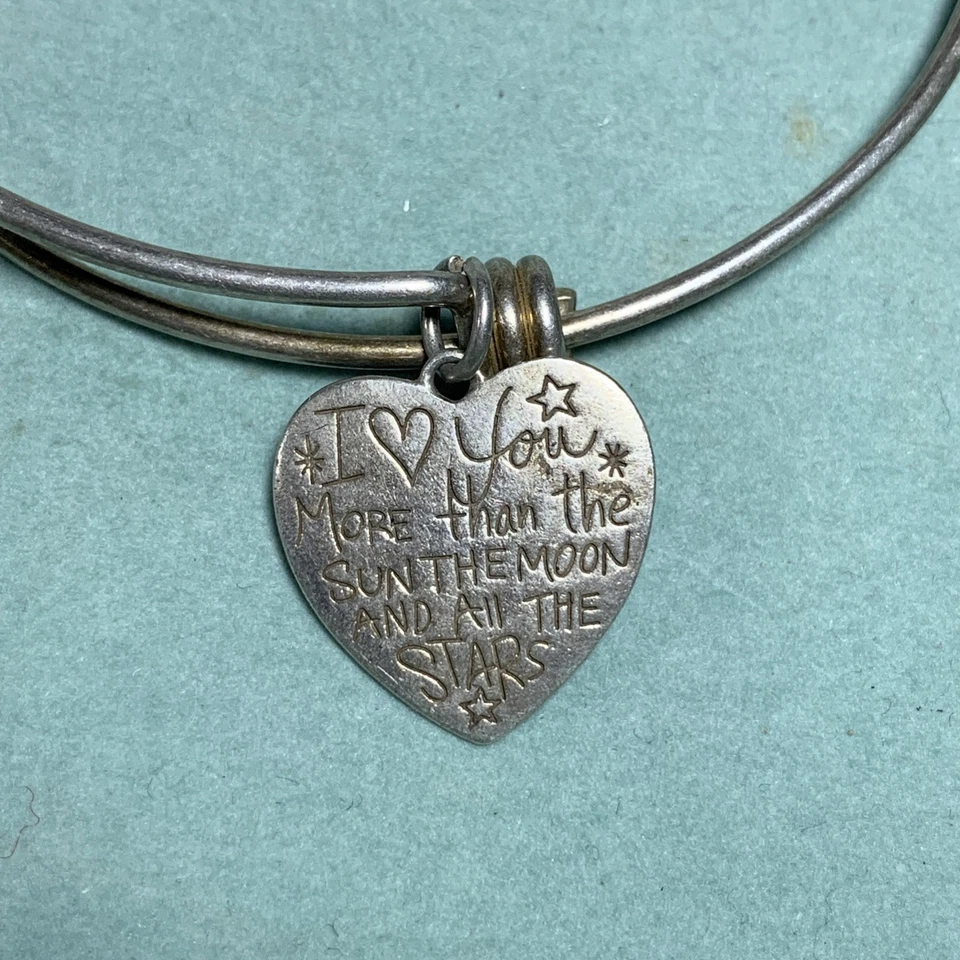 Brazalete de plata de ley Enchanted Life “I Love you more” Foto 2 de 3