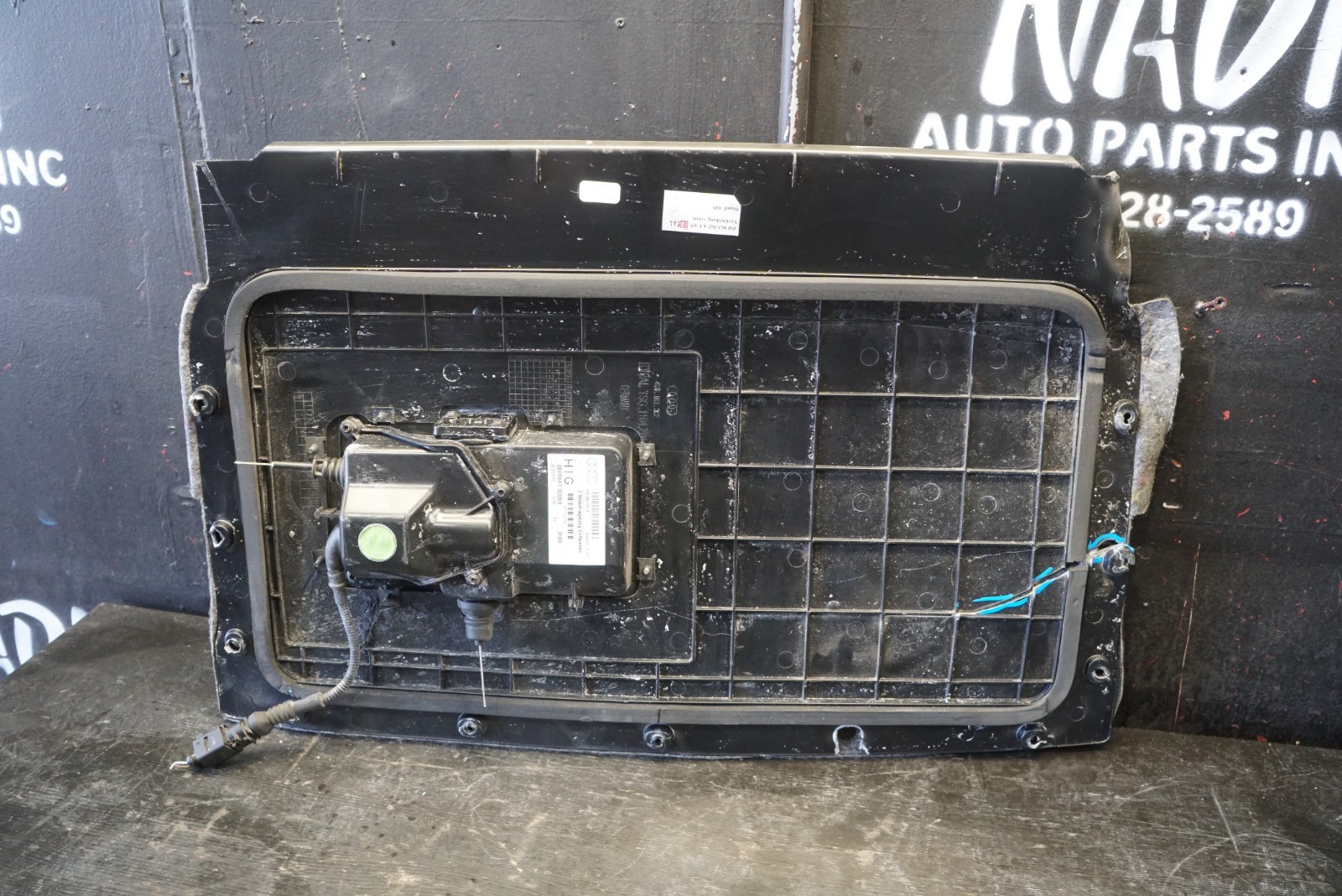 2017 - 2023 AUDI R8 4S PLUS FRONT TRUNK RELEASE INTERIOR PANEL OEM 4S0863362