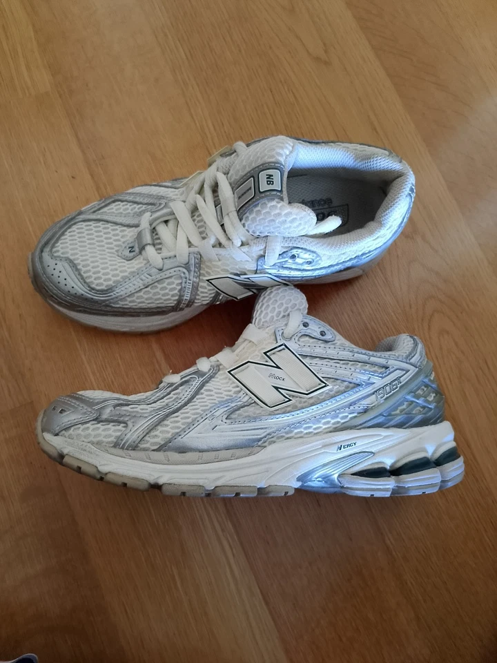 Scarpe Donna New Balance 1906 R Perfette N.37 Pari al Nuovo - Immagine 2 di 4