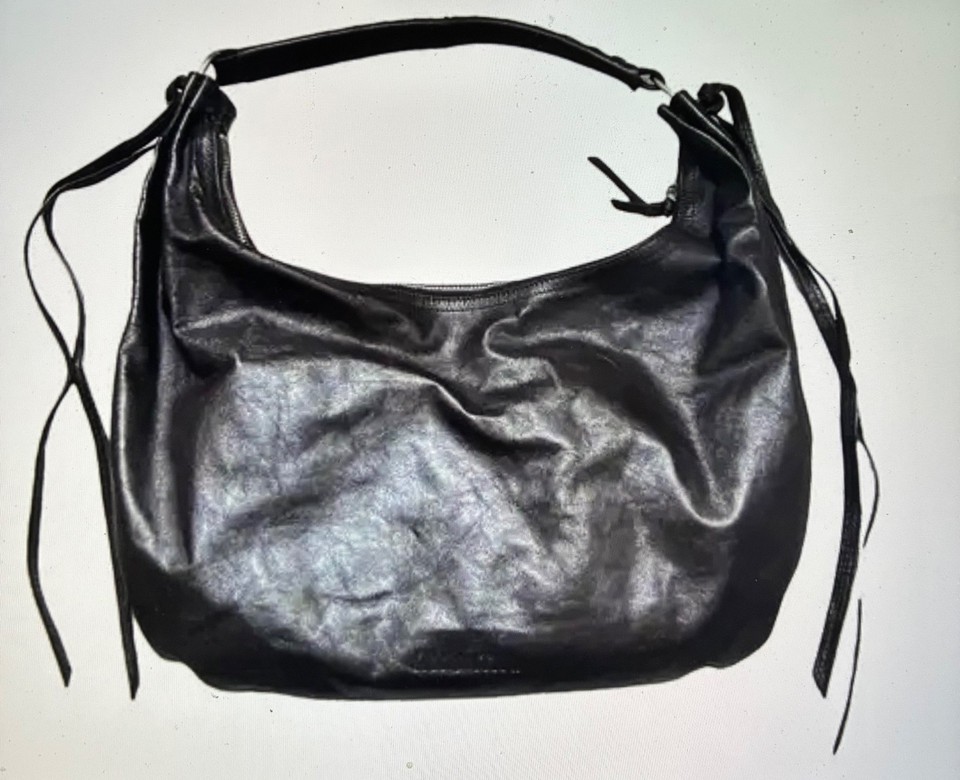 EUC MIU MIU BLACK LEATHER BAG MIU WANDER HOBO SLOUCH BAG ITALY