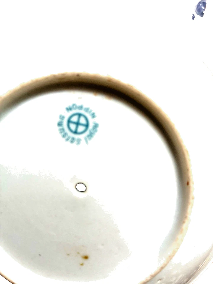 Japanese Satsuma 22kt Gold Rimmed Porcelain 10 piece Tea Set - Image 2 of 4