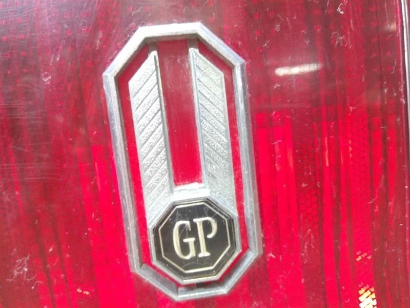 Luz trasera izquierda del conductor para 81-84 Pontiac Grand Prix K48-191118 Foto 2 de 4