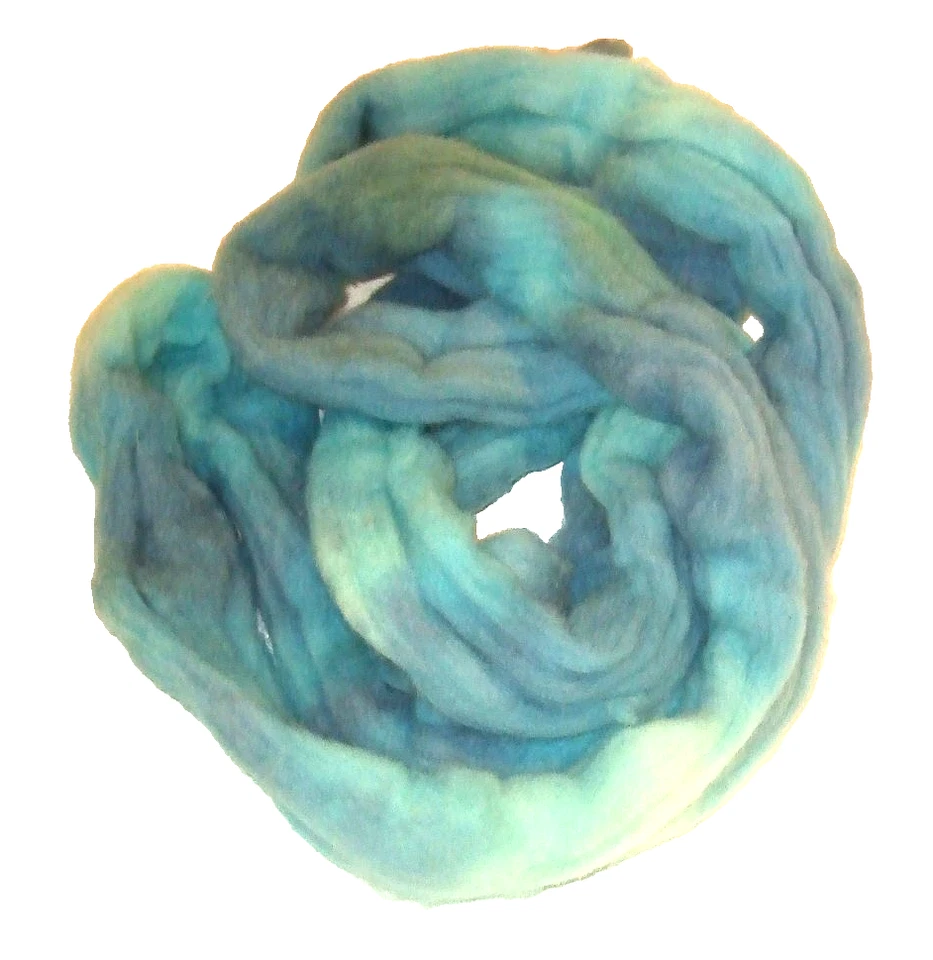 Soft Blue Needle Felting Spinning Wool Fiber Roving 4.0 oz. - NEW (#28) - Image 4 of 4