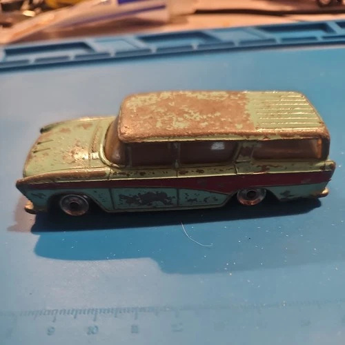 Vintage Dinky Toys Nash Rambler Estate Car. Original Condition