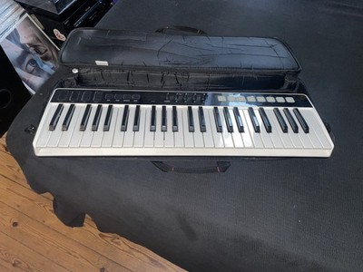 IK Multimedia iRig Keys I/0 49