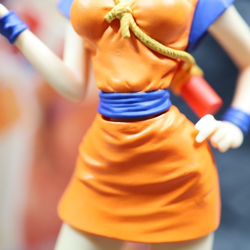 Dragon Ball x One Piece Weekly Jump 40th Goku Style NAMI Figure Rare z2 - Picture 8 of 23