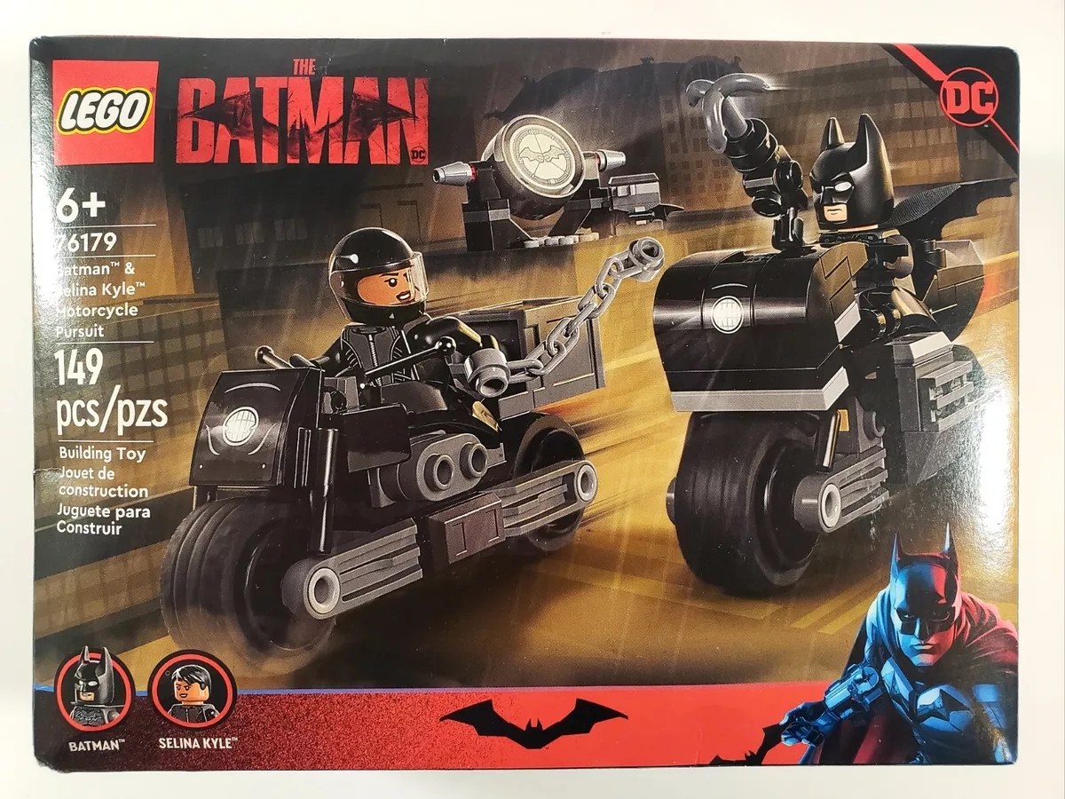 Batman™ & Selina Kyle™ Motorcycle Pursuit 76179, DC