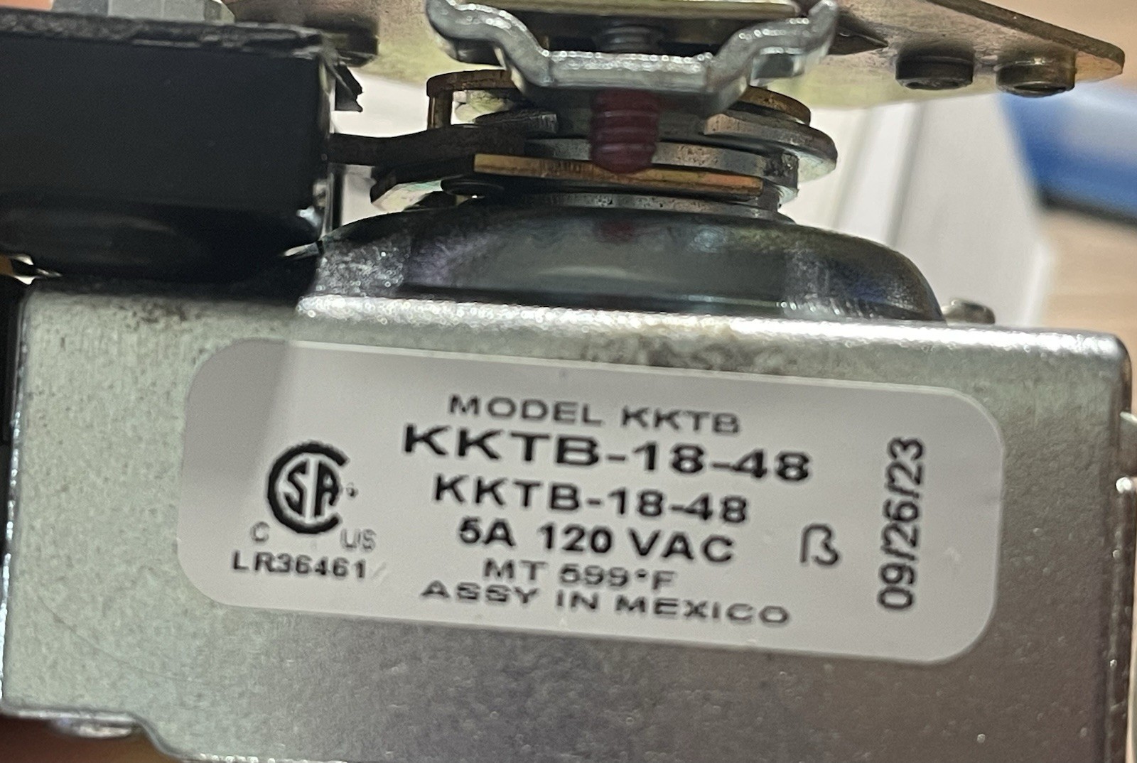 Robertshaw KKTB-18-48 Range Oven Thermostat 5A 120VAC MT 599°F