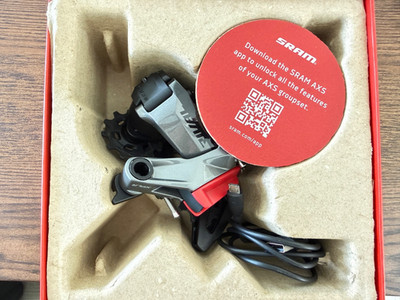 SRAM Rival XPLR eTap AXS Rear Derailleur 12-Speeds 44T max (NEED TO REPAIR)