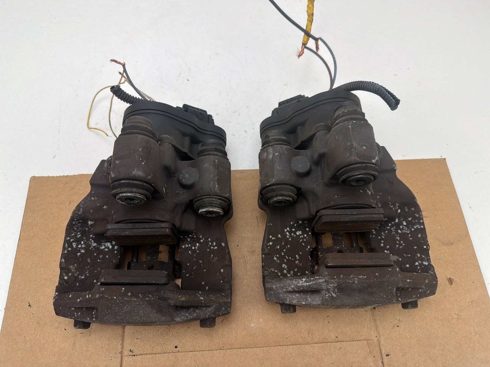 Maserati Ghibli 2014-2017 Rear Right Brake calipers Pair