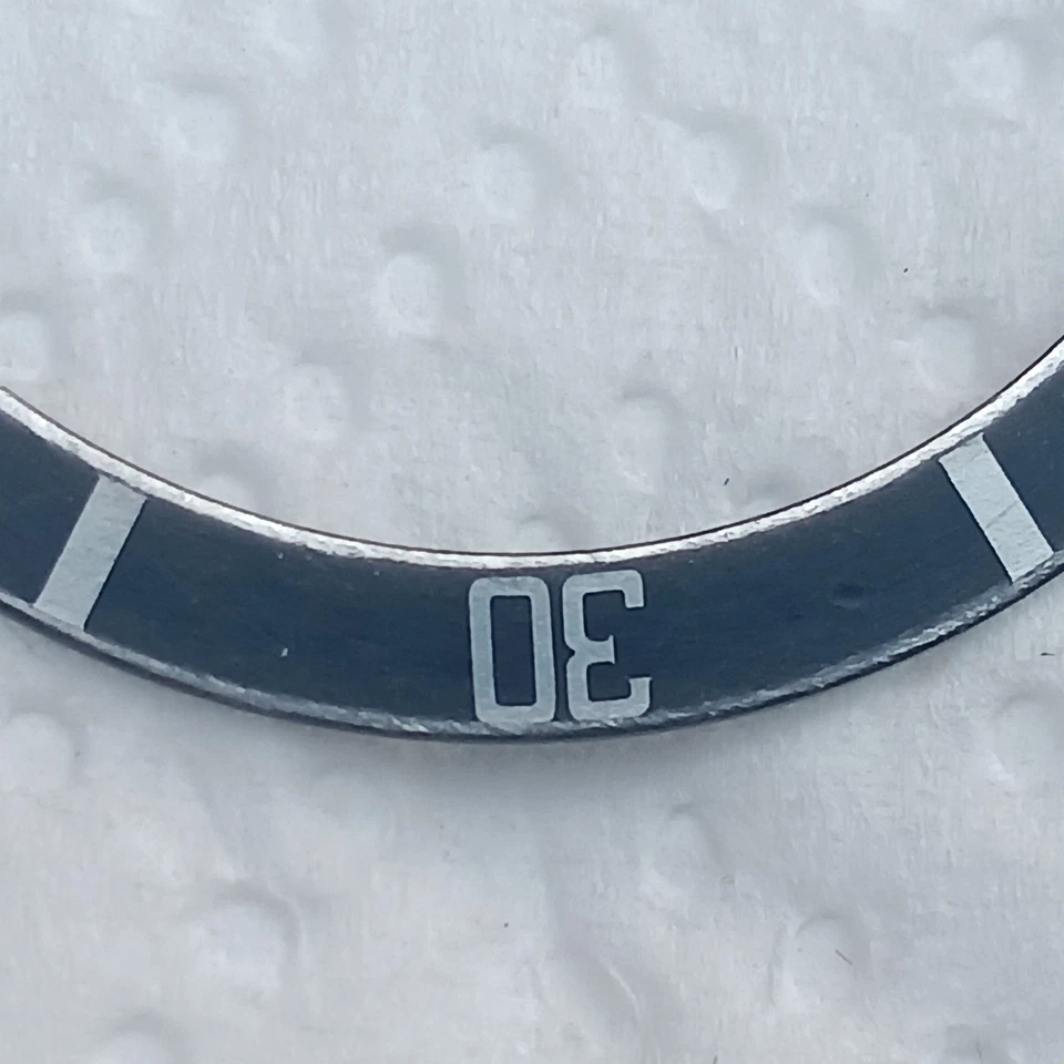 Vintage Genuine Rolex 16800 Bezel Insert, Faded Black, With Creamy Tritium Pip - Image 4 of 4