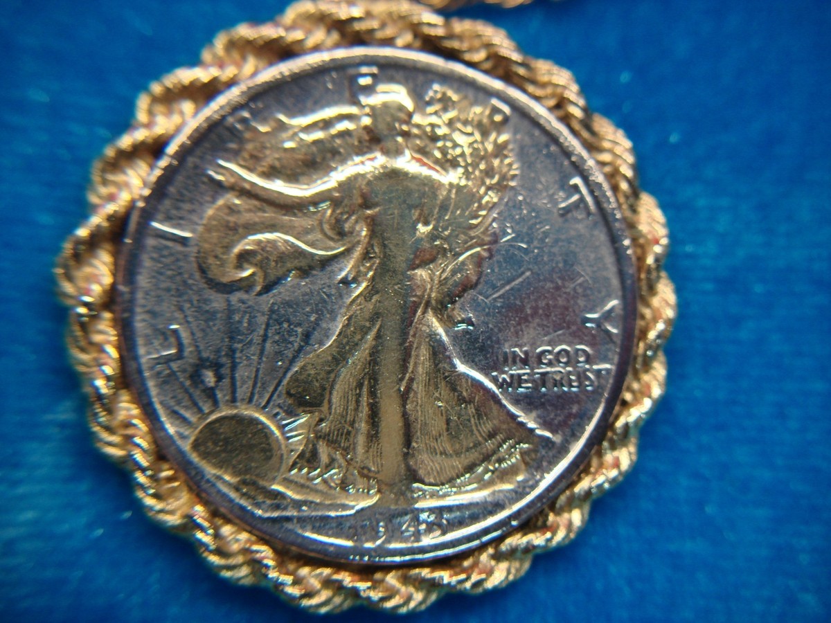 1943 WALKING LIBERTY HALF DOLLAR W/ROPE BEZEL PENDANT & 22