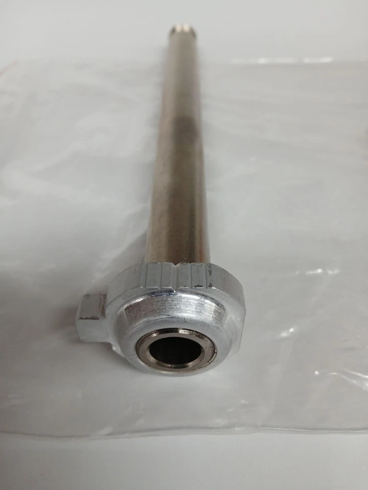 HUSILLO DE RUEDA TRASERA KTM NUEVO OEM CPL. 12 85SX 250 FREERIDE R 70010085044 Foto 2 de 3