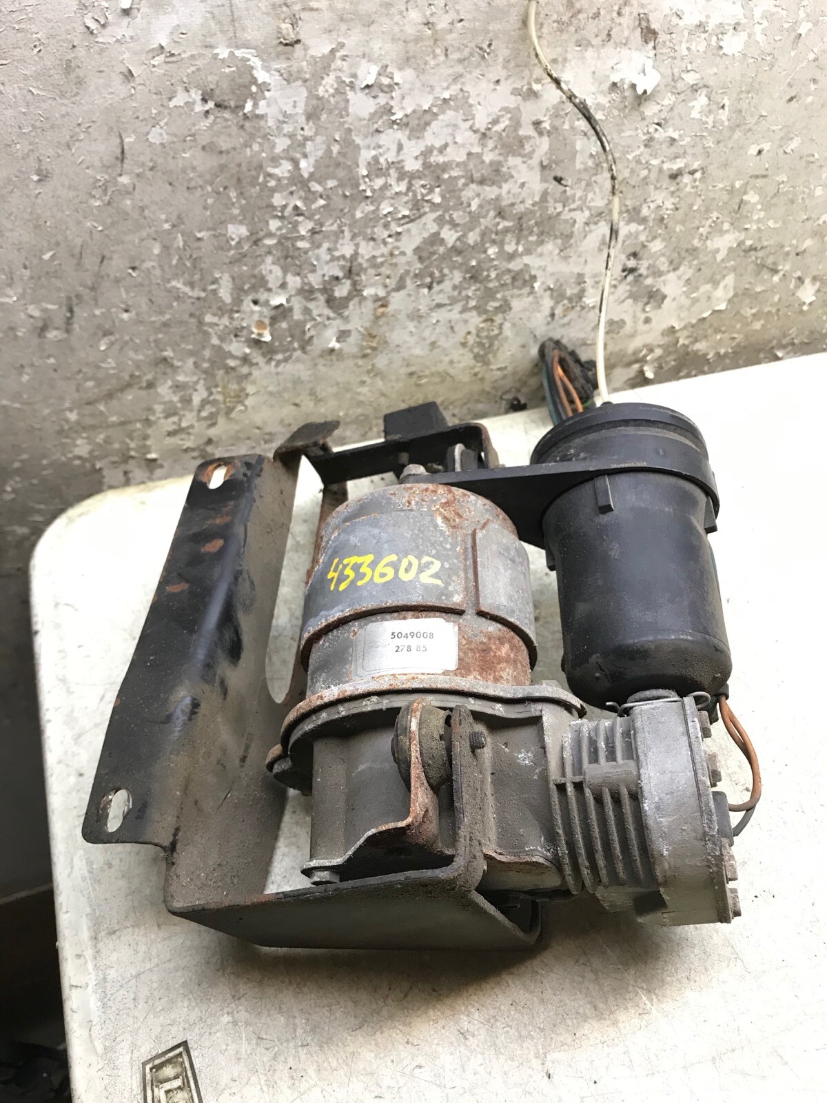 85 86 87 88 89 Buick Electra Park Avenue Air Ride Suspension Compressor