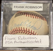 Frank Robinson Baseball Cards and Autographed Memorabilia Guide 32