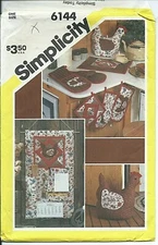 S 6144 sewing pattern CHICKEN POTHOLDERS sew Oven Mitt TEA COZY Door Stop TRIVET