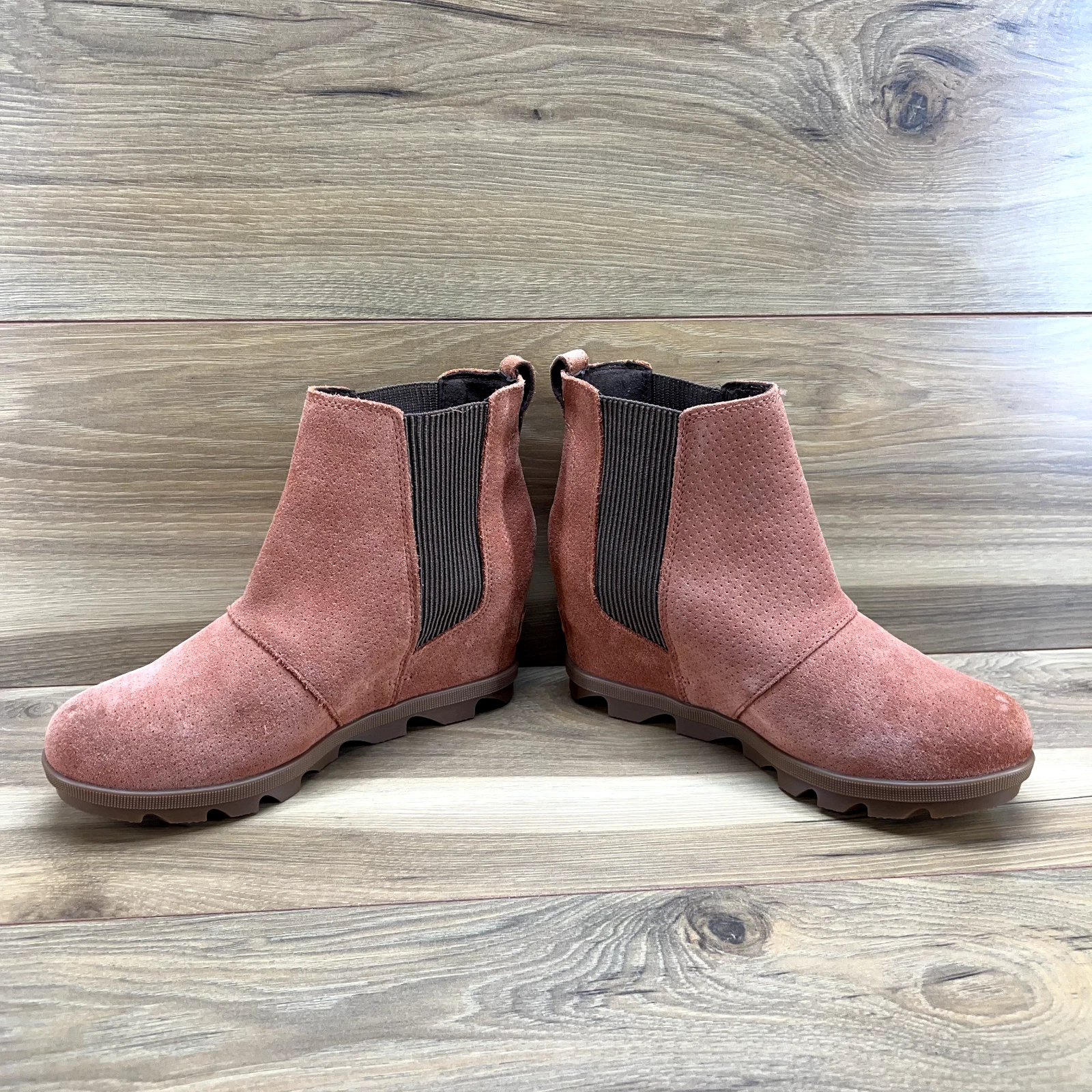 sorel wedge suede joan of arctic chelsea boots