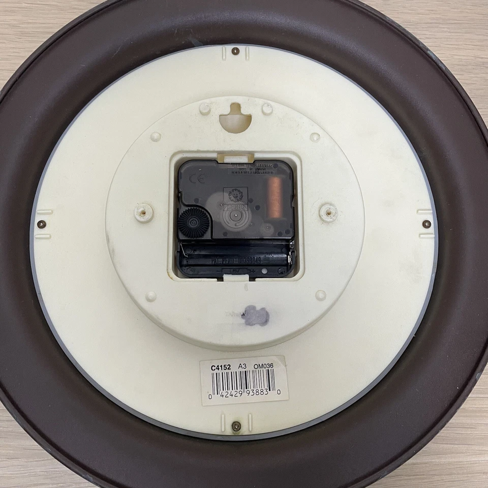 Bulova Decorative Wall Metal Brutalist Modern Clock C4152 RARE Neoclassical 80s - Image 4 of 4