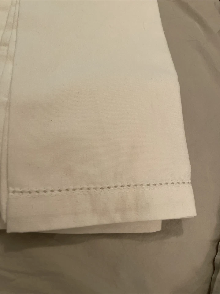 Target Threshold White Cotton Napkins Stitch Edge Set/4 Nwot - Image 2 of 3