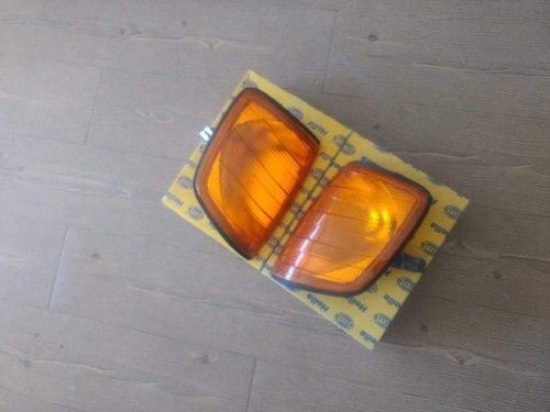 MERCEDES W124 LEFT&RIGHT SIDE TURN INDICATOR, COMPLETE, COLOR: AMBER, HELLA - Picture 8 of 12