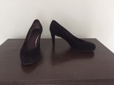 Stuart Weitzman Pumps schwarz Wildleder 38 sehr guter Zustand