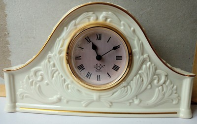 LENOX USA ''CHIPPENDALE'' DEKORATIVE QUARZ MANTELUHR FUNKTIONIERT