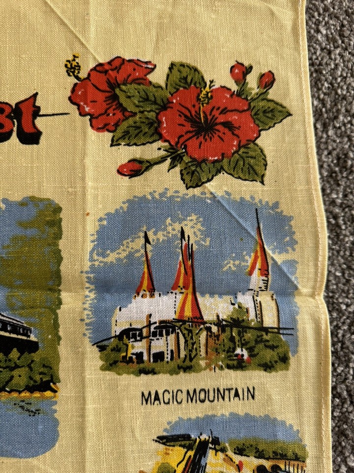 Vintage GOLD COAST QLD Landmark Souvenir Pure Linen Tea Towel